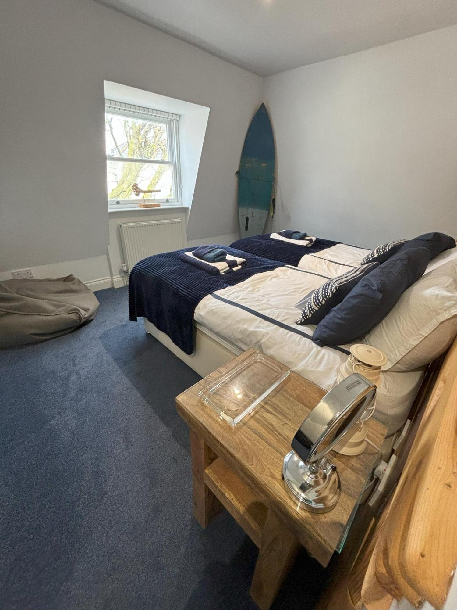 The Beach House Holiday Apartments Eastbourne Exteriör bild