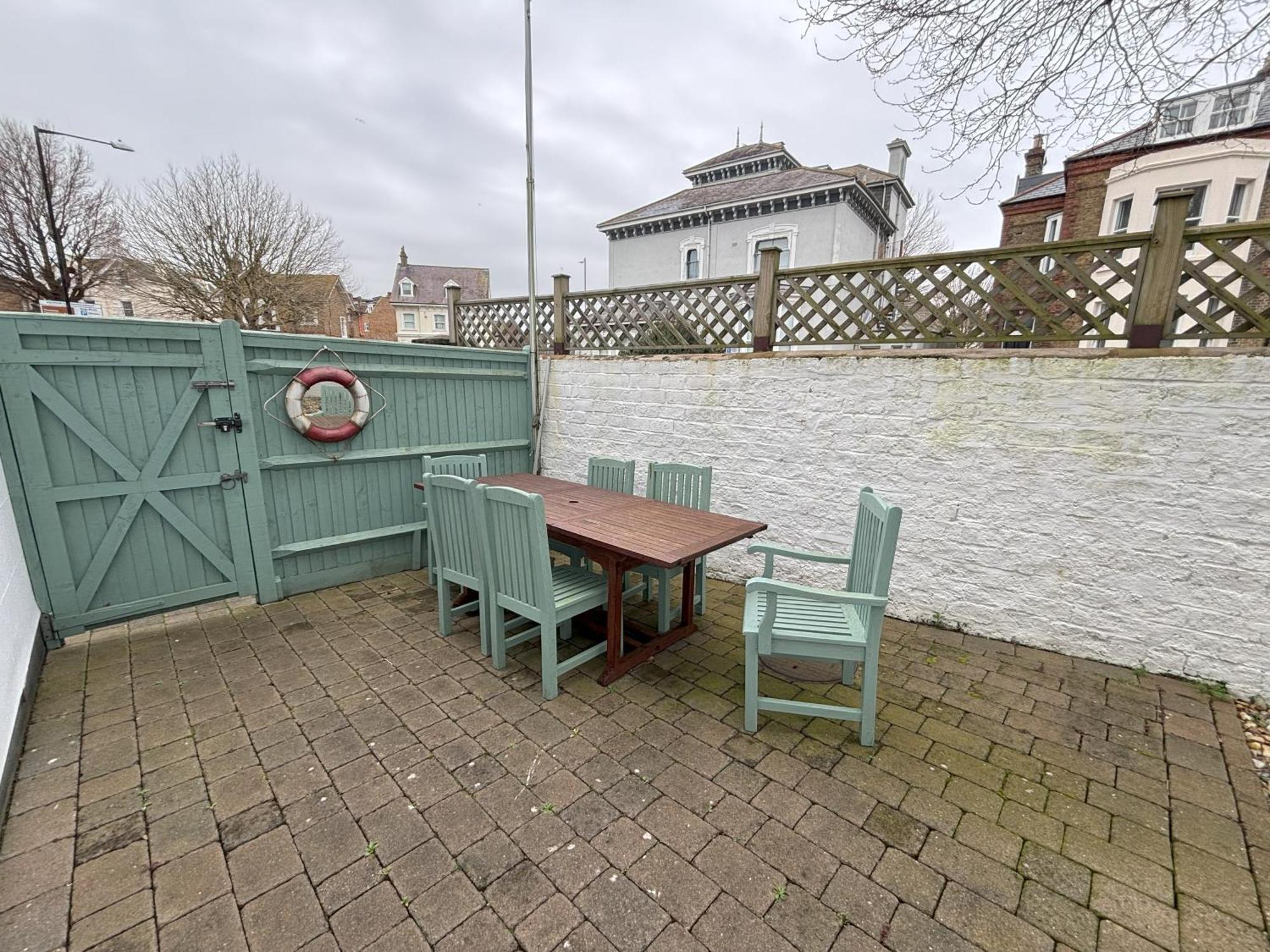 The Beach House Holiday Apartments Eastbourne Rum bild