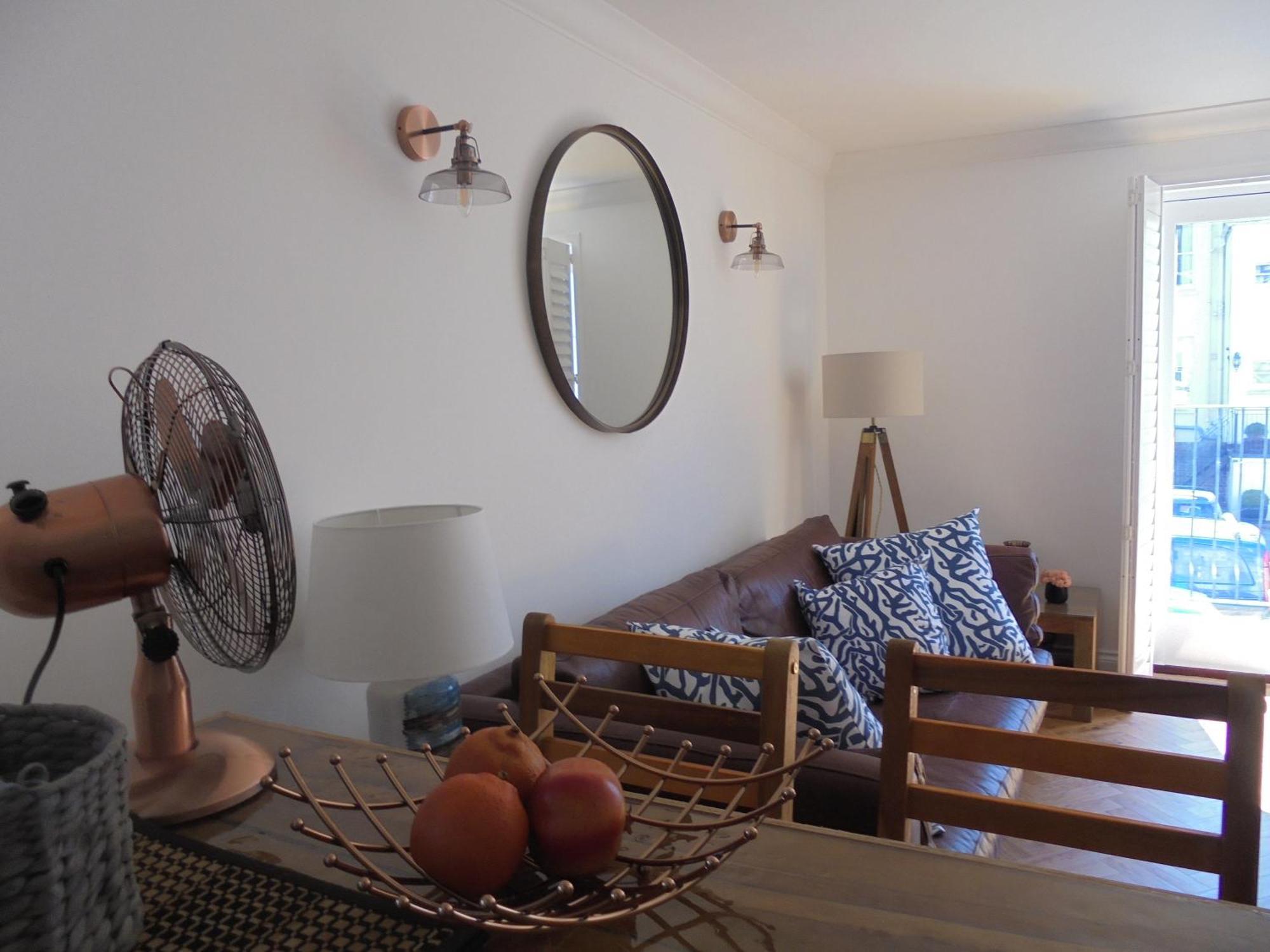 The Beach House Holiday Apartments Eastbourne Rum bild